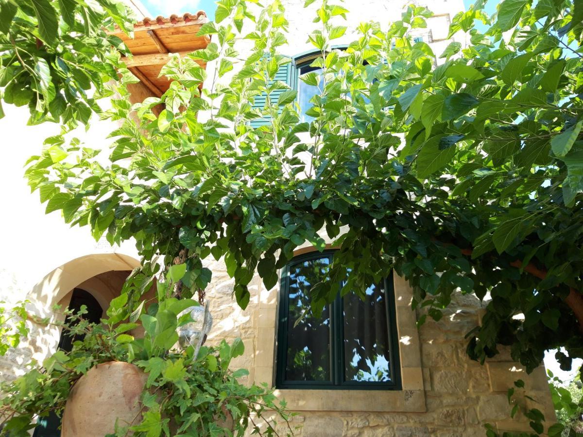 Villa Aloni Margarítai 외부 사진